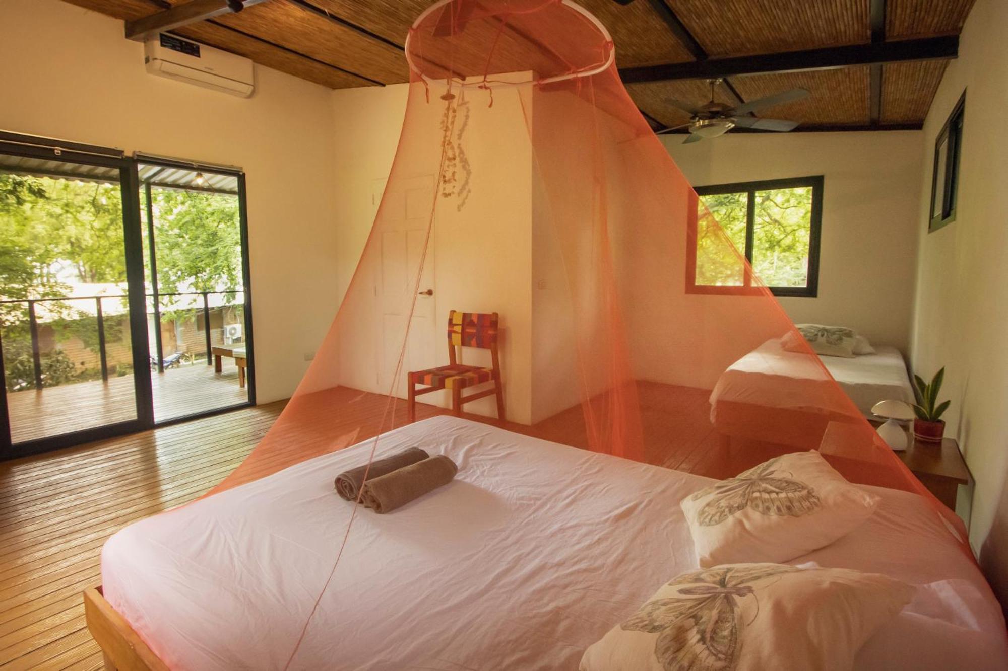 Mola Mola Surf Popoyo Bed and Breakfast Eksteriør billede